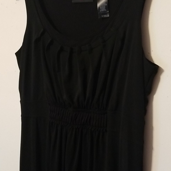 Axcess Dress - Picture 3 of 4